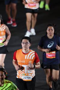 BIB: 370, 22708, 26811
                            <button type="button" onclick="openModal(23022776)" class="btn btn-primary btn-sm float-right btn-popup" data-toggle="modal" data-target=".modal-high-quality">
                        <i class="fas fa-shopping-cart"></i> Add to Cart
                    </button>
                                            <button type="button" onclick="isThisMe(23022776, true)" class="btn btn-success btn-sm float-right btn-popup btn-isme hidden" data-toggle="tooltip" data-placement="bottom" title="นี่คือรูปของคุณใช่ไหม คลิกที่นี่เพื่อเอาเข้าอัลบั้ม">
                        <i class="fas fa-plus"></i> Add to album
                    </button>
                    <button type="button" onclick="isThisMe(23022776, false)" class="btn btn-warning btn-sm float-right btn-popup btn-isnotme hidden">
                        <i class="fas fa-ban"></i> Remove from album
                    </button>